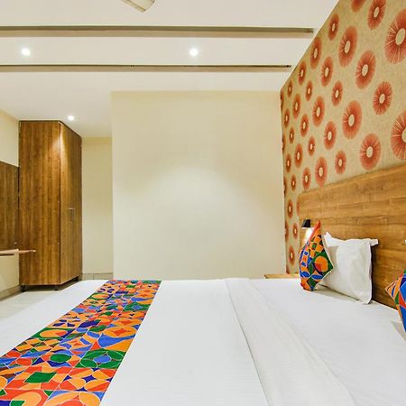 Fabhotel Golden Glory New Delhi Eksteriør bilde