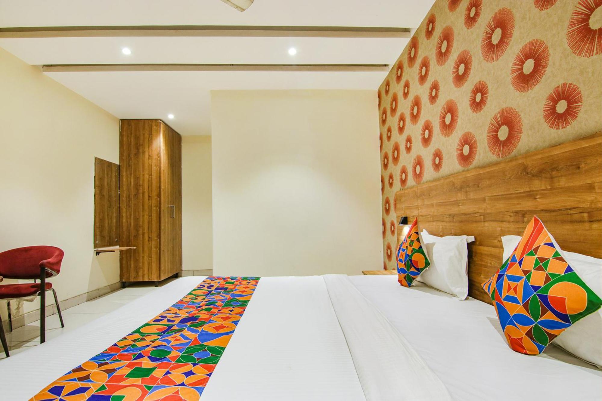 Fabhotel Golden Glory New Delhi Eksteriør bilde