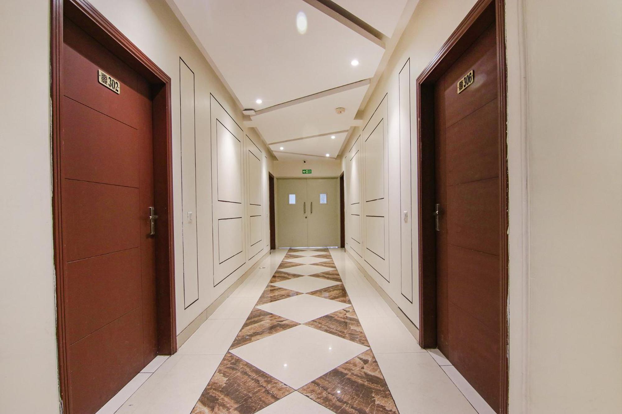Fabhotel Golden Glory New Delhi Eksteriør bilde